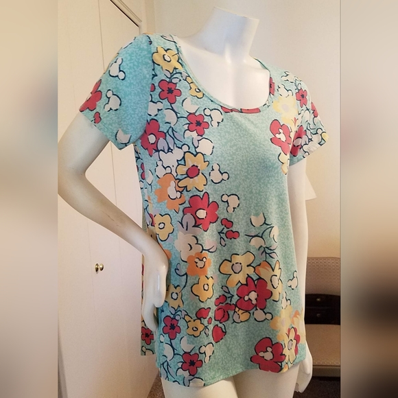NWOT Lularoe Disney Mickey Mouse Shirt Size Small & Leggings Size OS Match Set - Picture 3 of 8